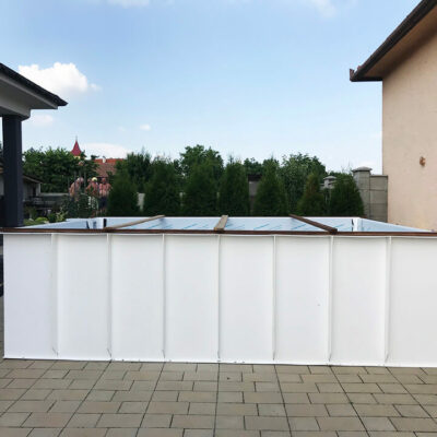 Na bazénu se nacházejí výztuže každých 50cm pro jeho pevnost.